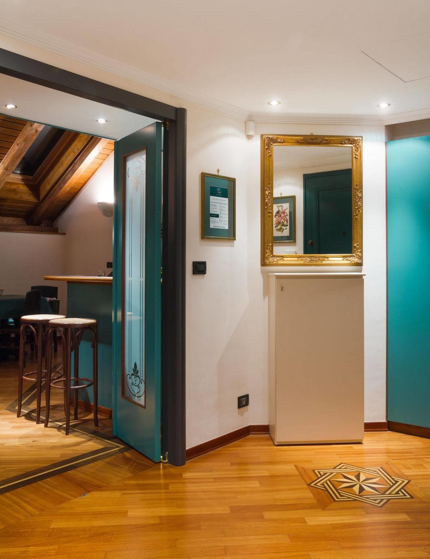 Hotel apartamentowy Jecna 4*